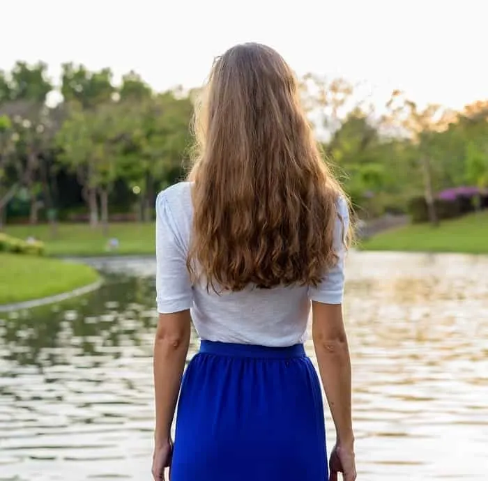 wavy long blunt hair