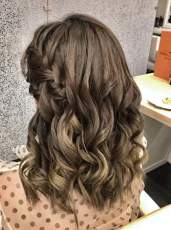 curly weave hairstyle