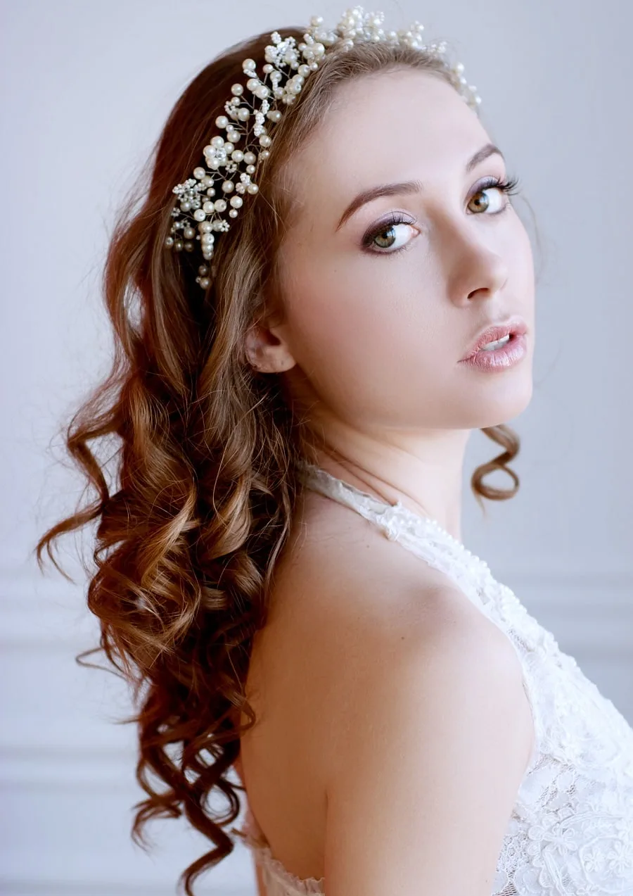 wedding brunette hairstyle with headband