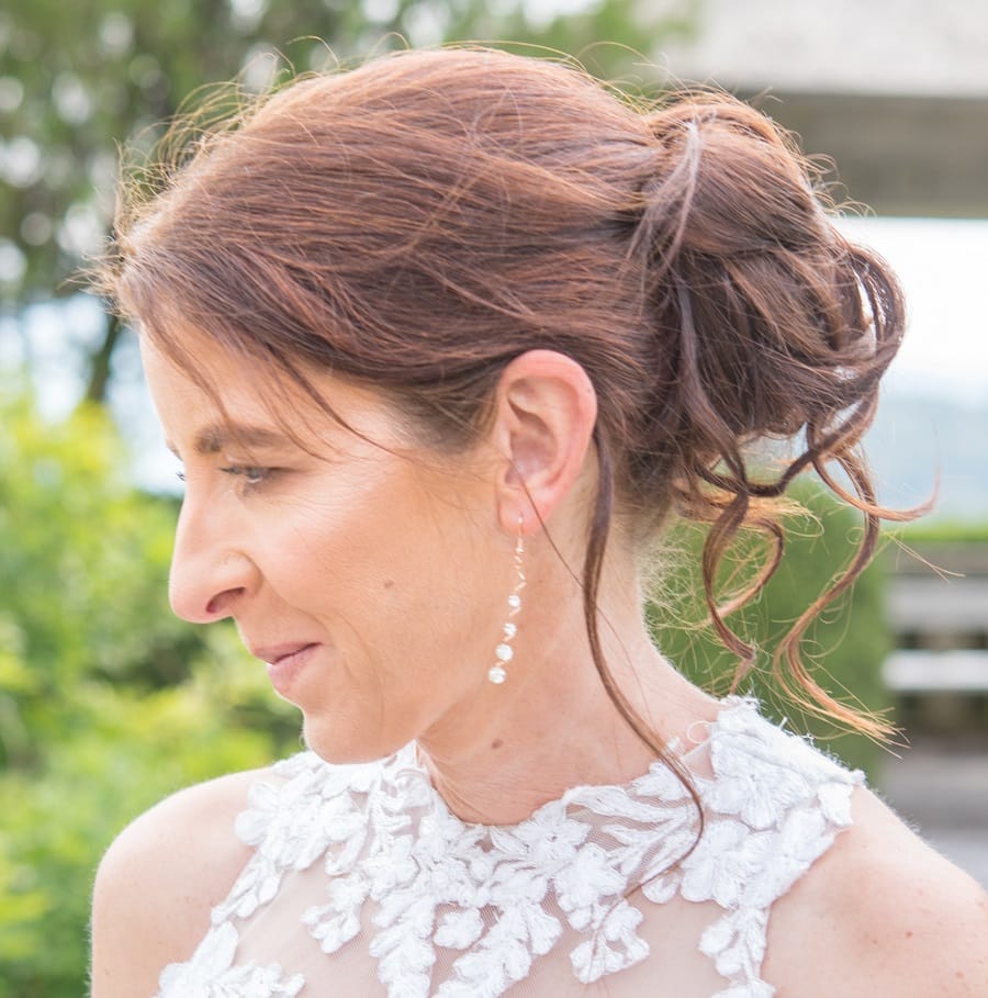 wedding hairstyle for 40 year old woman