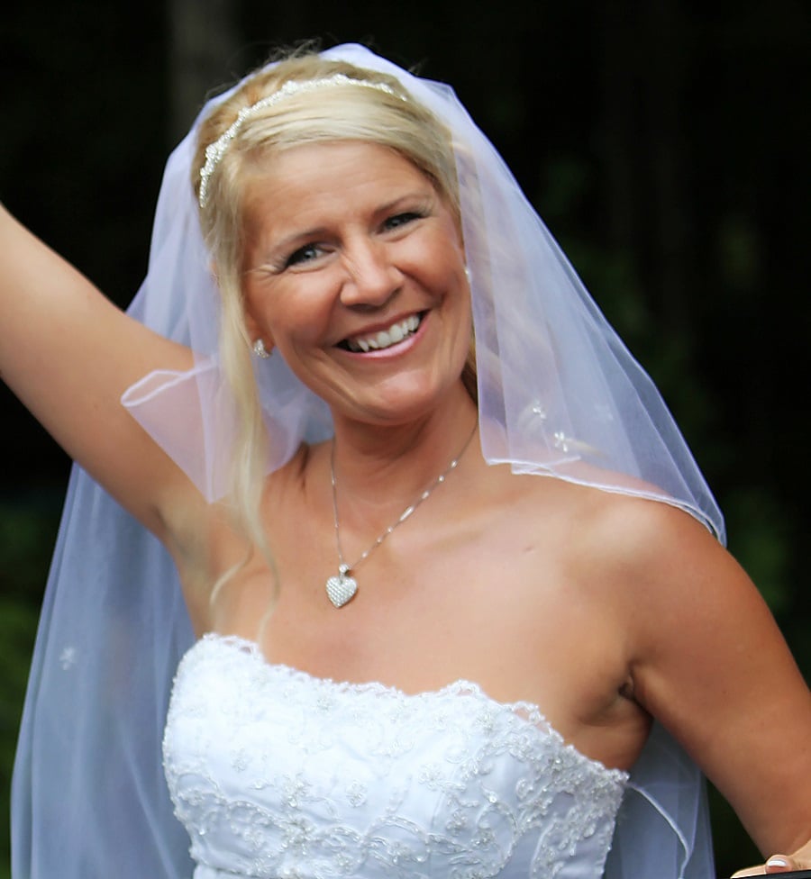 wedding hairstyle for blonde bride over 50