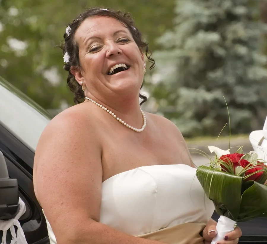 wedding hairstyle for fat bride over 50