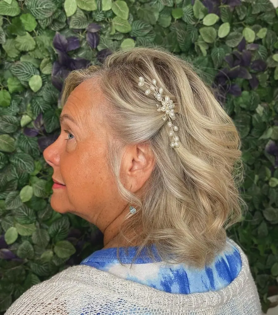 wedding hairstyle for grandmothers with medium hair