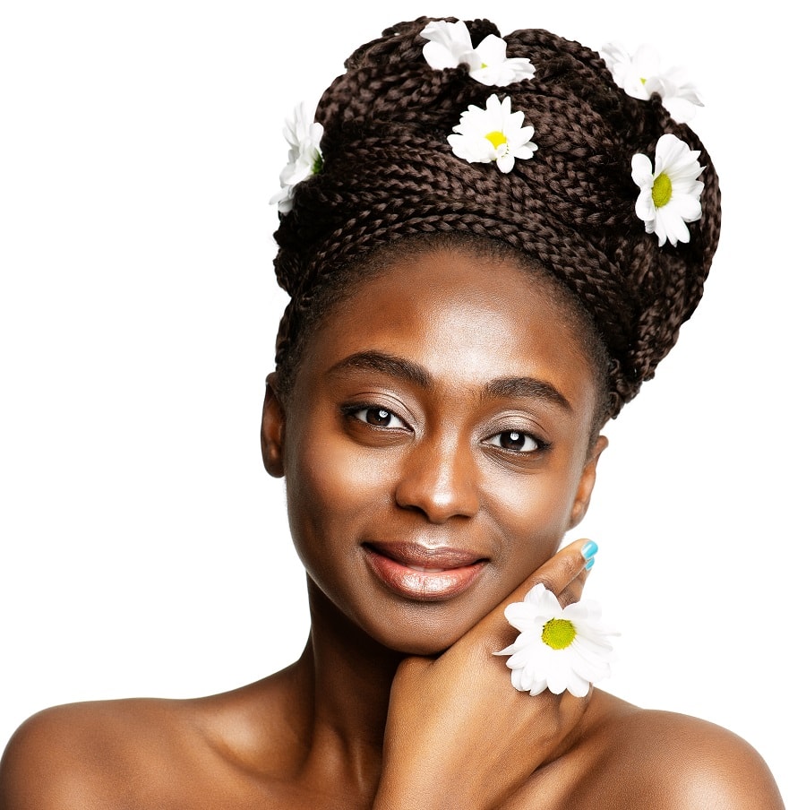wedding hairstyle with flowers for black women