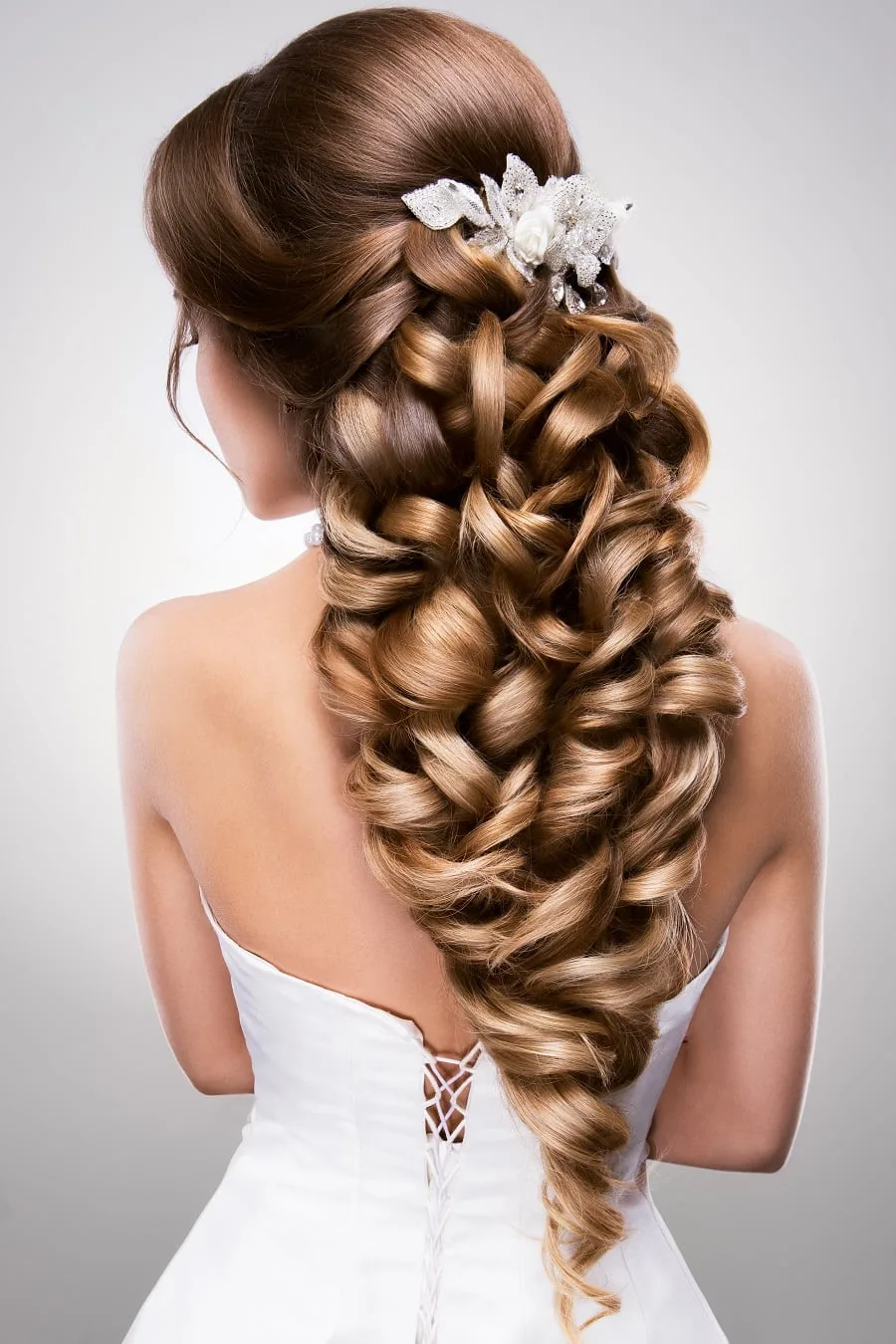 wedding hairstyle with strapless dress