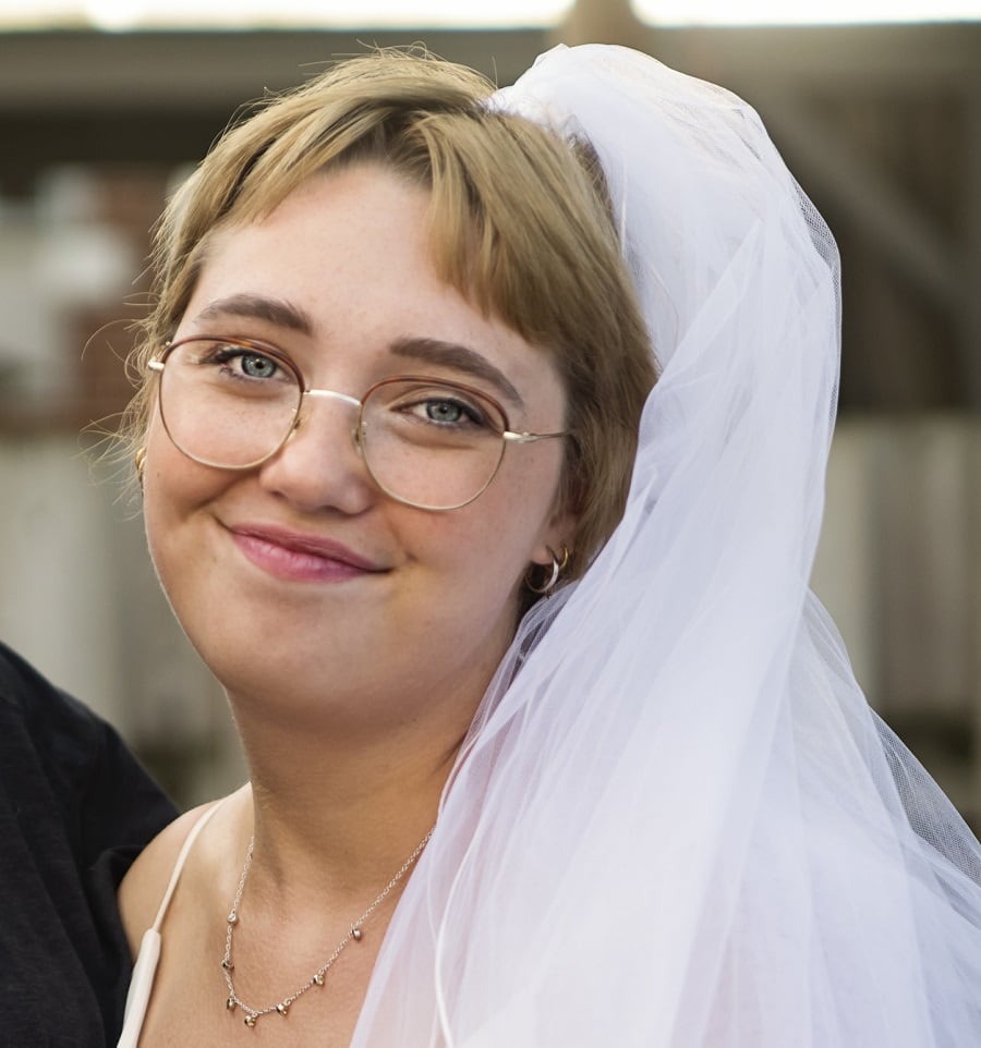 wedding pixie cut with veil for women with glasses