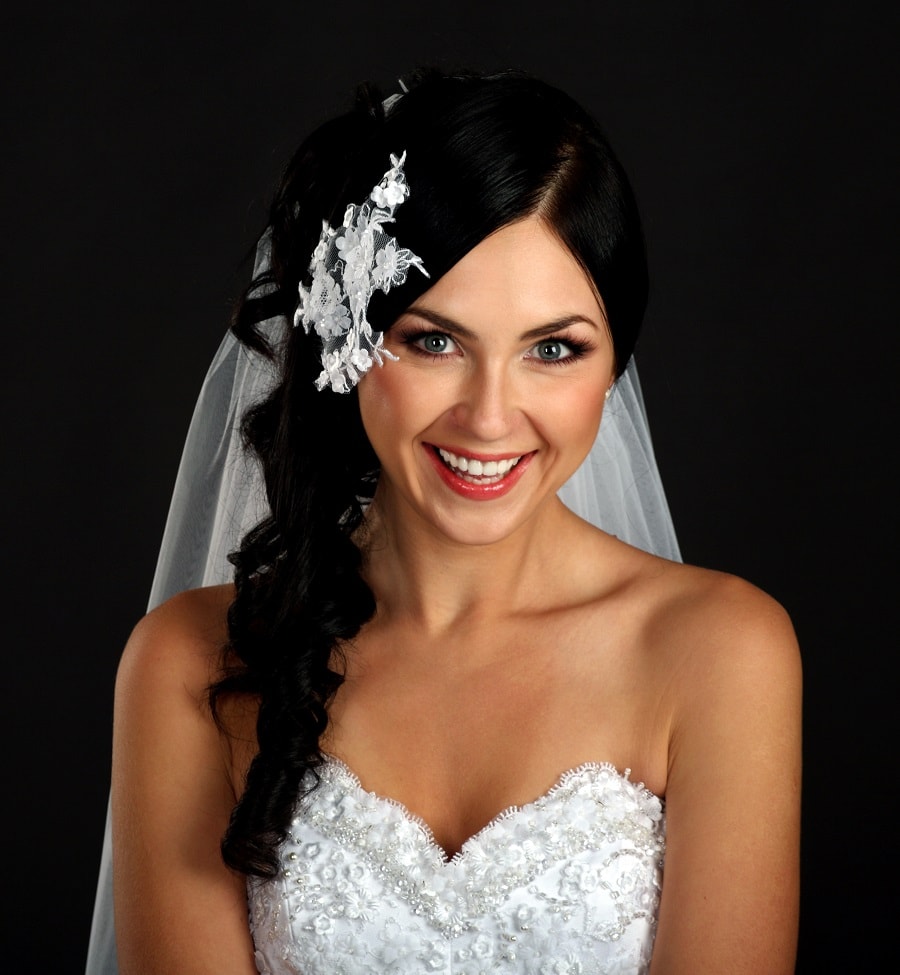 Wedding side hairstyles with a veil
