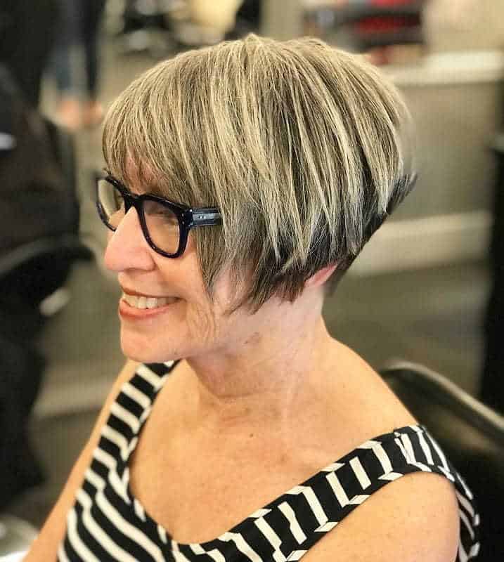 27 Alluring Wedge Haircuts For Women Over 60 Hairstylecamp 