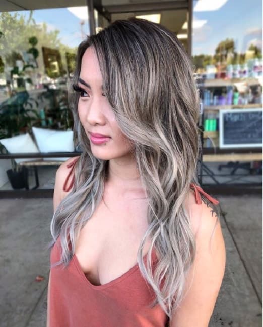 White Highlights 15 Hair Color Ideas That Are Insta Worthy