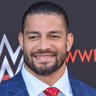 wrestler Roman Reigns hairstyle