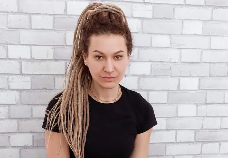 yoga hairstyle with dreadlocks