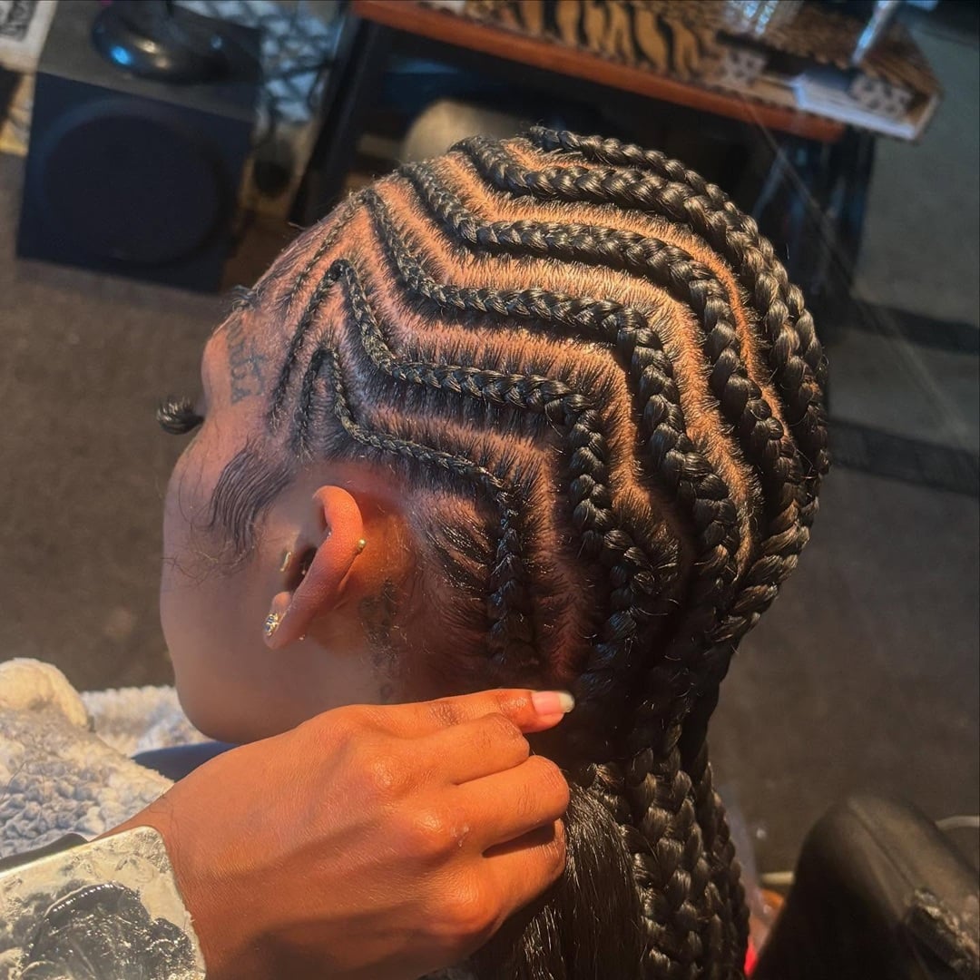 geometric zig zag stitch cornrow braided hairstyle for black girls